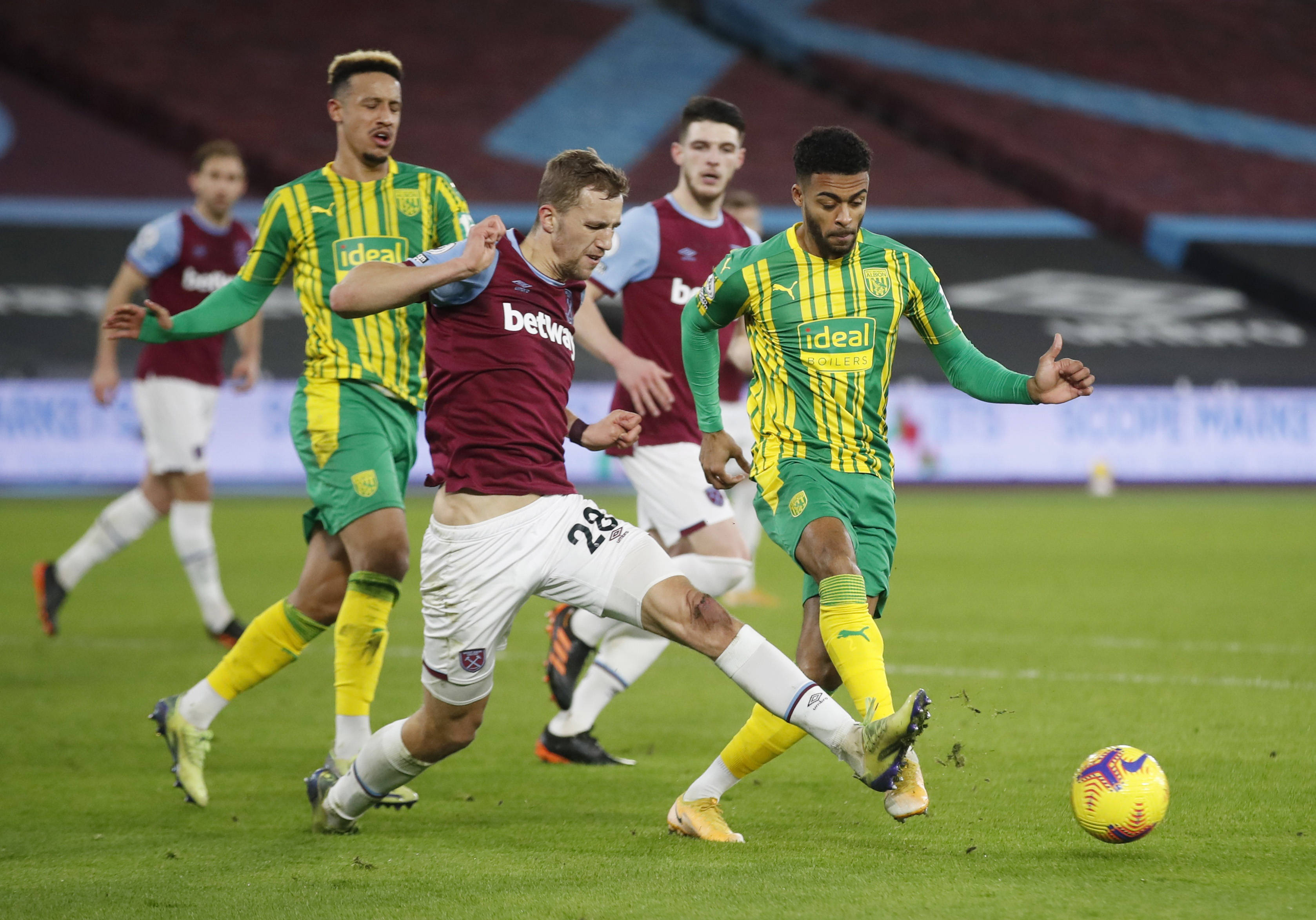 每年都引發 每年都引發